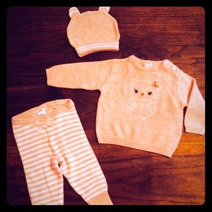 Baby girls sweater/hat/pants set, NWOT, Sz 3m